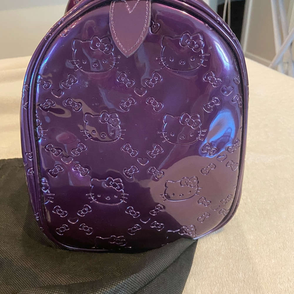 Hello Kitty Purple Shoulder Bag with Embossed Design - Picture 3 of 10